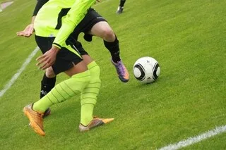 UN CLUB DE FOOTBALL BRÉSILIEN ANNONCE LE DÉPART DE SON DÉFENSEUR EN PUBLIANT UNE VIDÉO DE… SES ERREURS !
