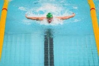 CHAMPIONNATS D’EUROPE DE NATATION. LÉON MARCHAND CONFIRME SON FORFAIT SUR LES DISTANCES EN 4 NAGES
