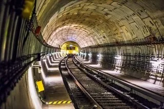 PASSAGERS BLOQUÉS PENDANT UNE HEURE DANS LE MÉTRO DE LILLE : LE PILOTE AUTOMATIQUE MIS EN CAUSE APRÈS PLUSIEURS PANNES