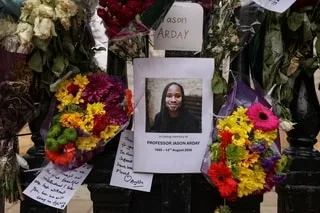 RACISME, PRESSE MAL RÉGULÉE : CE QUE RÉVÈLE LA MORT DE JASON ARDAY DU ROYAUME-UNI