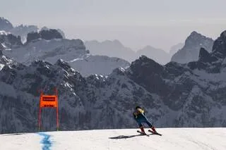 « PROFONDÉMENT EXPRESSIF, GÉNÉREUX ET PASSIONNÉ » : MAURICE ADRAIT, FIGURE DU SKI FRANÇAIS, EST DÉCÉDÉ À L’ÂGE DE 72 ANS