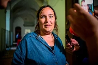 MARINE LE PEN À LA FLÈCHE : UNE MANIFESTATION CONTRE LA VENUE DE « LA DÉLINQUANTE CANDIDATE »
