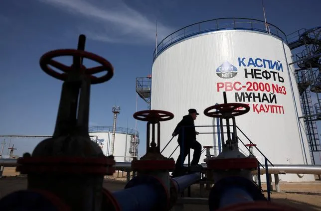 “ALLER AU KAZAKHSTAN JUSTE POUR FAIRE LE PLEIN” : EN ASIE CENTRALE, L’ONDE DE CHOC ÉNERGÉTIQUE