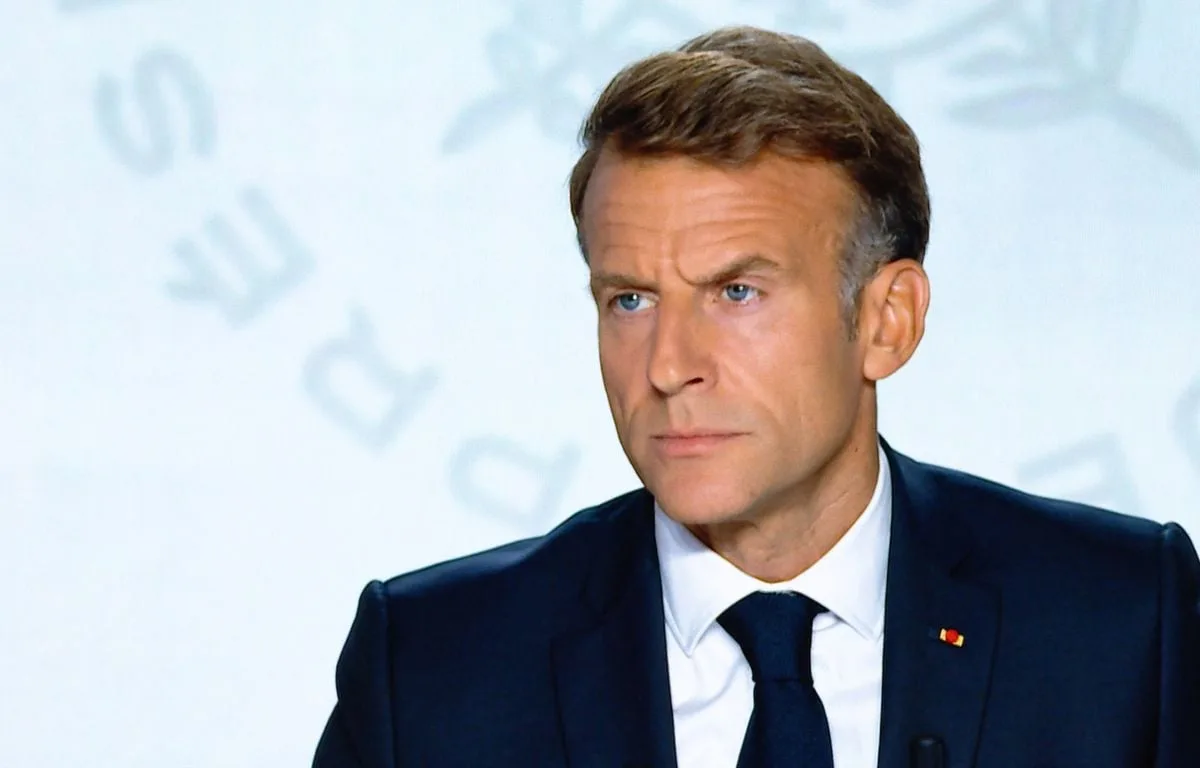 EMMANUEL MACRON : ESSENCE, MENACE RUSSE, DISSOLUTION(S)… CE QU’IL FAUT RETENIR DE L’INTERVIEW DU CHEF DE L’ETAT