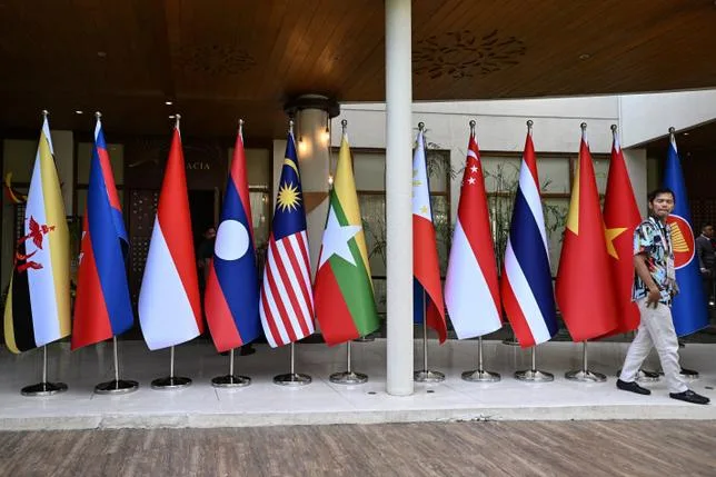 LA BIRMANIE EN VOIE DE RETROUVER SA PLACE AU SEIN DE L’ASEAN ?