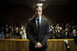 « NOUS AVONS TOUS PÉCHÉ, IL A ÉTÉ PARDONNÉ » : LIBRE DEPUIS DEUX ANS, OSCAR PISTORIUS MÈNE UNE NOUVELLE VIE