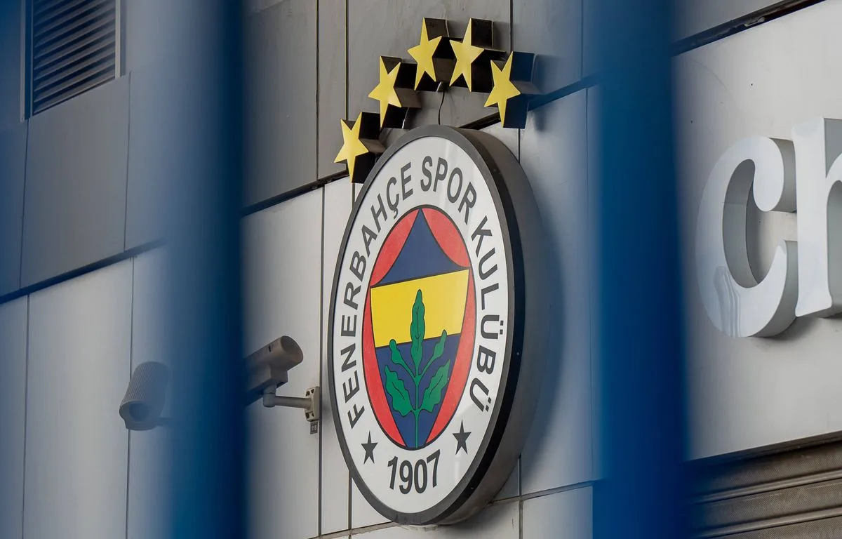 TURQUIE : LE PRÉSIDENT DE FENERBAHÇE ENVOYÉ EN PRISON POUR « INCITATION AUX PARIS ILLÉGAUX »