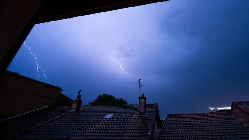 ORAGES: 16 DÉPARTEMENTS PLACÉS EN VIGILANCE ORANGE CE LUNDI