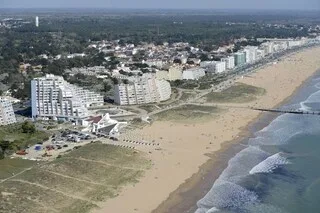 SÉCHERESSE, ÉROSION, INCENDIES… COMMENT LE RÉCHAUFFEMENT CLIMATIQUE IMPACTE LE TOURISME DANS LES PAYS DE LA LOIRE