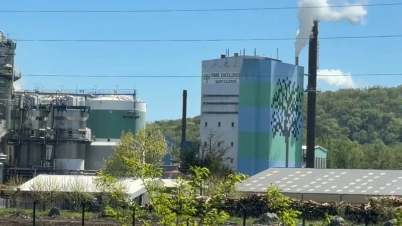 L’UNIQUE OFFRE DE REPRISE « NE PRÉSENTE PAS LE SÉRIEUX NÉCESSAIRE », SELON BERCY: L’ETAT ET À EDF APPELÉS À LA RESCOUSSE POUR SAUVER LE DERNIER FABRICANT DE PÂTE À PAPIER EN FRANCE