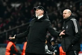 STADE BRESTOIS. « C’ÉTAIT UN TRÈS GRAND COMMUNIQUANT » : CE QUE JULIEN LACHUER A APPRIS AUX CÔTÉS D’ERIC ROY