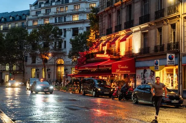 “COMMENT 90 JOURS À PARIS M’ONT FAIT CHANGER DE REGARD SUR LA CAPITALE”