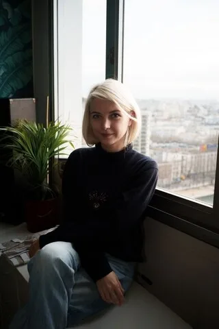 AVEC « VOIR VENIR », LUCILE NOVAT SIGNE UN FASCINANT PREMIER ROMAN AUX ACCENTS HORRIFIQUES