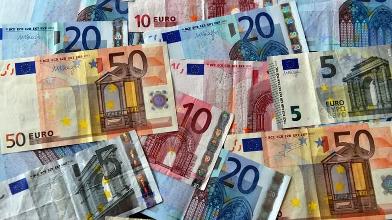 POURQUOI DES MILLIERS DE MILLIONNAIRES NE PAYENT PAS D’IMPÔT SUR LE REVENU? LE SÉNAT ÉTUDIE CE PARADOXE