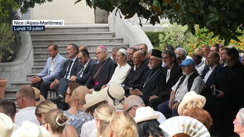 ATTENTAT DU 14-JUILLET À NICE: UNE CÉRÉMONIE INTERRELIGIEUSE « POUR LES FAMILLES ENDEUILLÉES, LES BLESSÉS ET CEUX QUI PORTENT ENCORE DES TRACES DE CETTE NUIT »