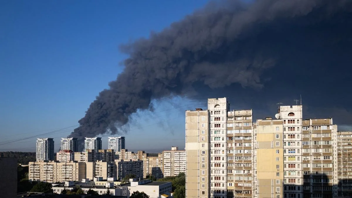 APRÈS LA FRAPPE RUSSE QUI A FAIT AU MOINS 37 MORTS PRÈS DE KIEV, DES CRITIQUES S’ÉLÈVENT EN UKRAINE