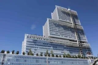 LE SITE PROPOSAIT PLUS DE 300 000 DEEPFAKES À CARACTÈRE SEXUEL, UN FRANÇAIS SOUPÇONNÉ DE L’AVOIR ADMINISTRÉ ARRÊTÉ