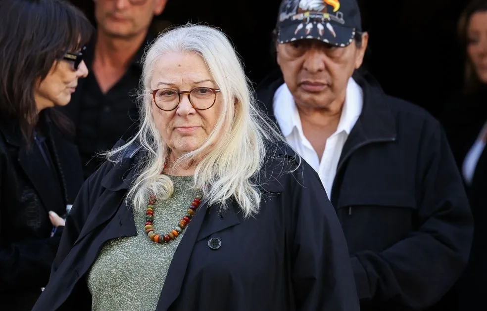« COLINE NE MENT PAS » : JOSIANE BALASKO RÉAFFIRME SON SOUTIEN À SA NIÈCE