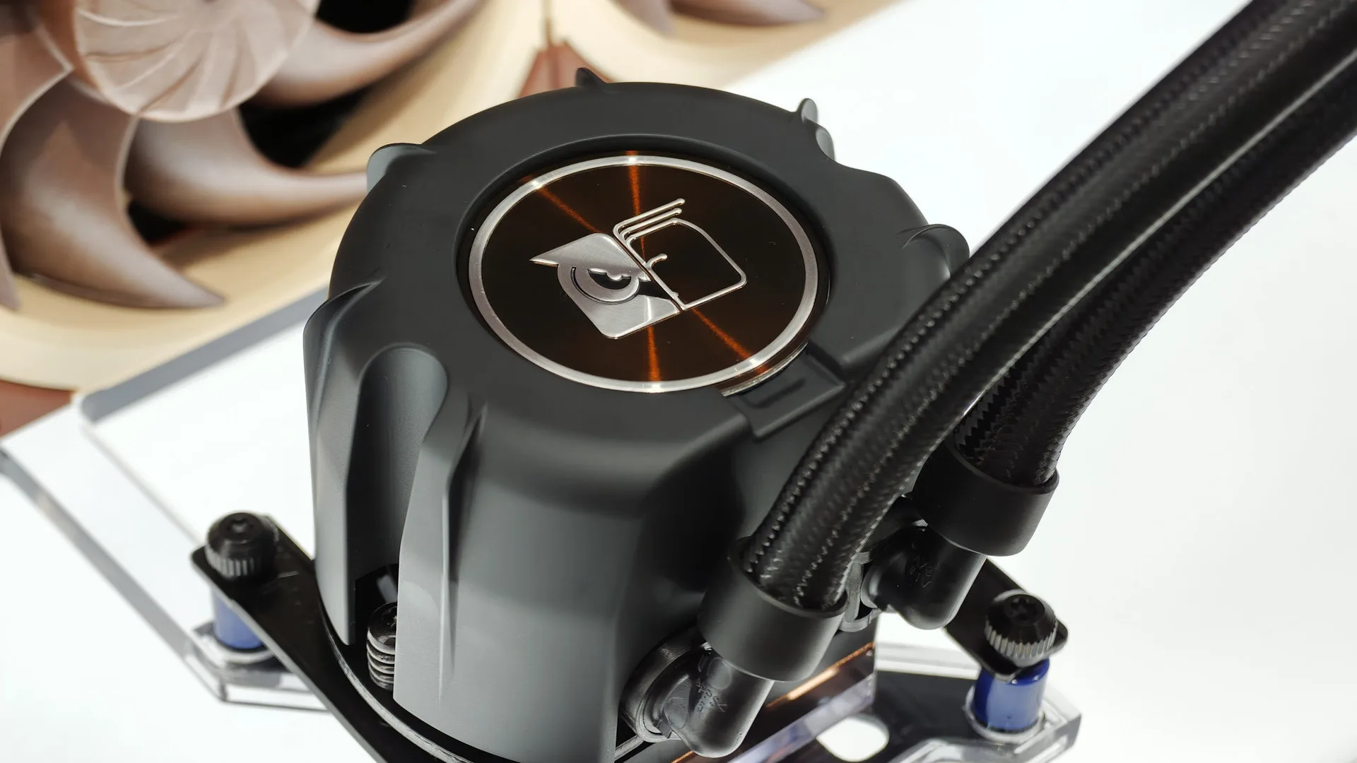 NOCTUA VA LANCER SON PREMIER KIT AIO DE WATERCOOLING DANS QUELQUES JOURS