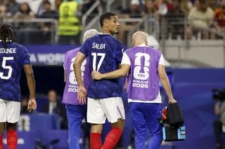 COUPE DU MONDE. WILLIAM SALIBA SERA ÉLOIGNÉ DES TERRAINS PENDANT UN LONG MOMENT, ARSENAL CONFIRME UNE GRAVE BLESSURE