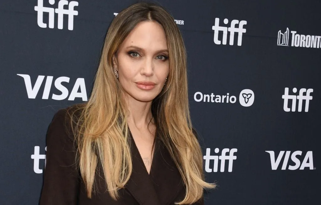 CE RÔLE QU’ANGELINA JOLIE N’AURAIT PAS PU JOUER À UNE AUTRE PÉRIODE DE SA VIE
