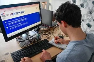 RÉGULATION DE L’ENSEIGNEMENT SUPÉRIEUR PRIVÉ : LE SÉNAT APPROUVE LE PROJET DU GOUVERNEMENT LIMITANT L’ACCÈS À PARCOURSUP