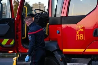UN INCENDIE RAVAGE DEUX MAISONS DANS LE NORD, AUCUN HABITANT BLESSÉ MAIS SIX CHIENS SONT MORTS