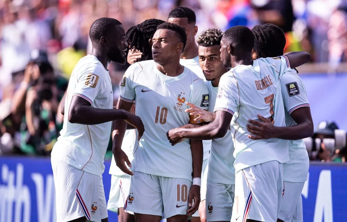 EN DIRECT COUPE DU MONDE 2026 : DEUX GRANDS ABSENTS À L’ENTRAÎNEMENT DES BLEUS… RUDI GARCIA « S’EST PLANTÉ À 300% » AVEC COURTOIS…