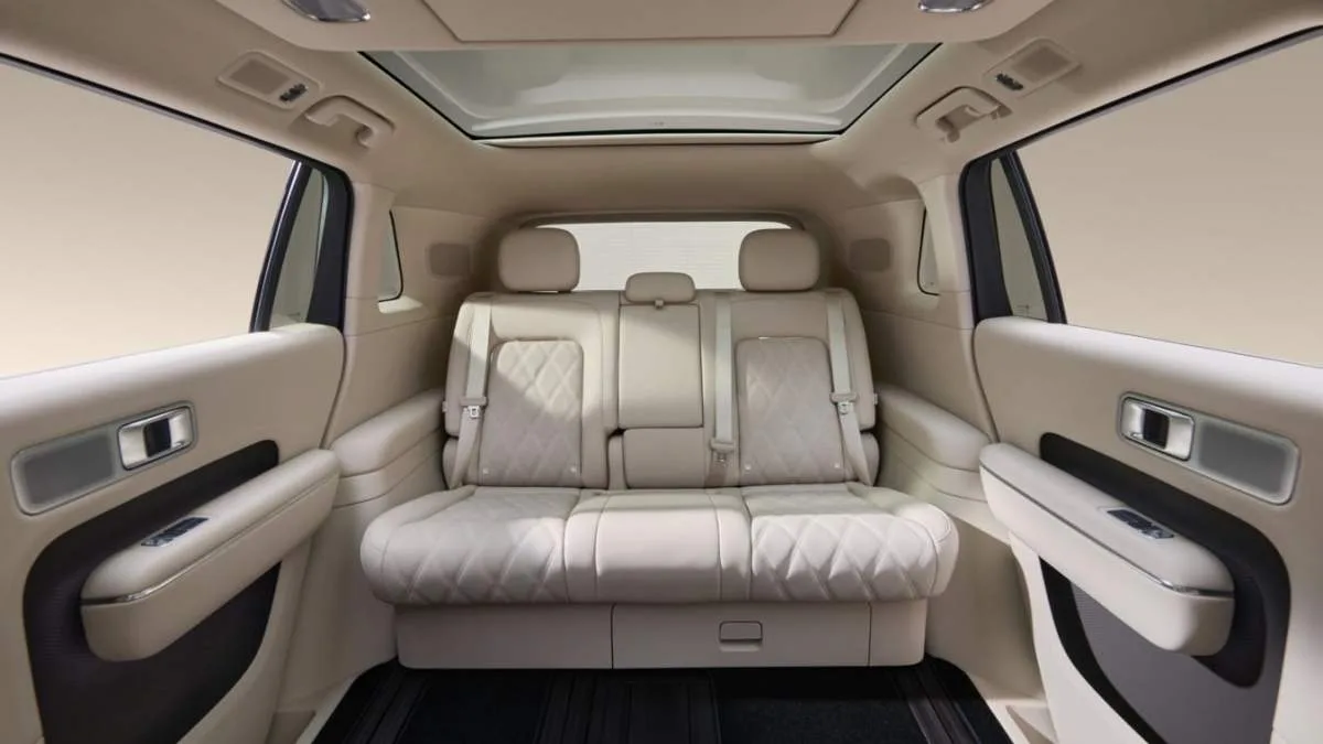 1460 KM D’AUTONOMIE ET HABITACLE XXL : XIAOMI DÉVOILE L’INTÉRIEUR UNIQUE DE SON NOUVEAU SUV SKY NOMAD N70 À PROLONGATEUR D’AUTONOMIE