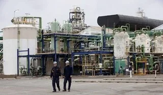 « NE PAS VENDRE NOS ENTREPRISES POUR DE MAUVAISES RAISONS » : ALERTE SUR LA HAUSSE DES RACHATS VENUS DE L’ÉTRANGER