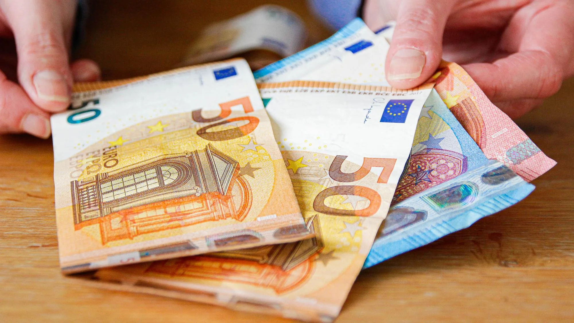 CE QUI CHANGE À PARTIR DE CE 1ER SEPTEMBRE 2026 : CHÔMAGE, ARRÊTS MALADIE, FACTURES…