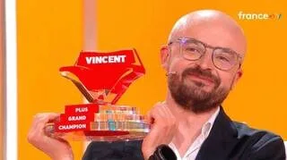 « TOUT LE MONDE VEUT PRENDRE SA PLACE » : VINCENT DÉPASSE LES 250 VICTOIRES DANS LE JEU DE FRANCE 2