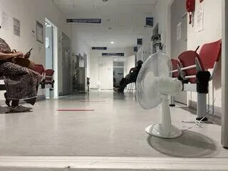 RECORD ABSOLU D’APPELS AU 15, URGENCES EN SURCHAUFFE, CHAMBRES À 36 DEGRÉS… LA CANICULE A MALMENÉ LE CHU DE RENNES