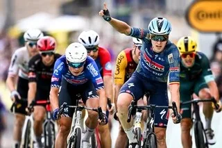 TOUR DE FRANCE. « IL VA FALLOIR SURVIVRE EN MONTAGNE » : APRÈS SA TROISIÈME VICTOIRE, TIM MERLIER VA DEVOIR S’ACCROCHER