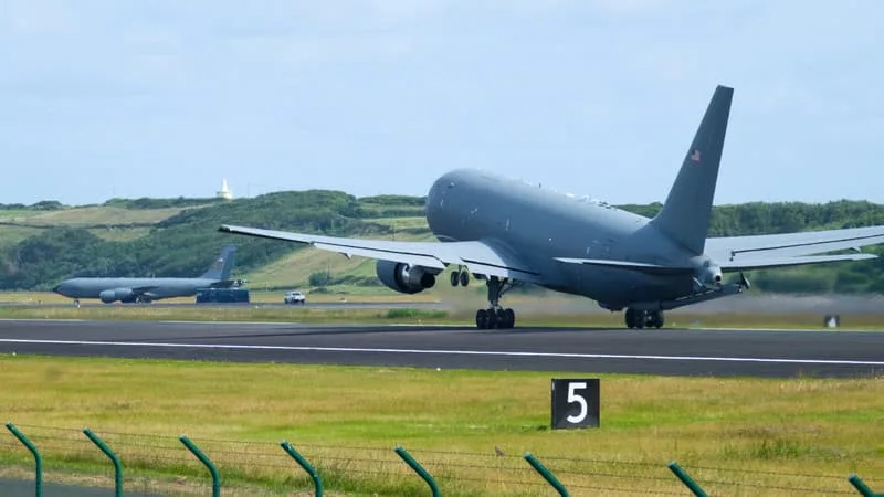 POUR « RENFORCER LA SÉCURITÉ D’UN PARTENAIRE RÉGIONAL STRATÉGIQUE », LES ÉTATS-UNIS PROJETTENT DE VENDRE DES AVIONS RAVITAILLEURS AU QATAR