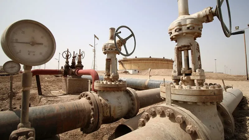 « NOUS CHERCHONS À ATTEINDRE 8 À 10 MILLIONS DE BARILS PAR JOUR DANS SIX ANS »: L’IRAK VEUT AUGMENTER SES EXPORTATIONS DE PÉTROLE ET CHERCHE DES ALTERNATIVES AU DÉTROIT D’ORMUZ