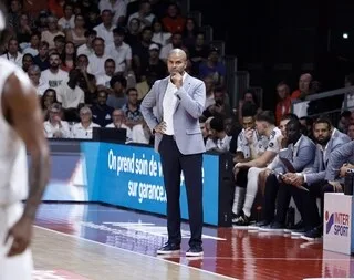 BASKET. PRIVÉE DE DEUX ANCIENS JOUEURS NBA, L’ASVEL S’INCLINE AVEC LES HONNEURS FACE AU REAL MADRID EN EUROLIGUE
