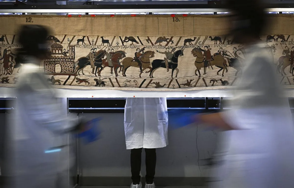 LA MINISTRE DE LA CULTURE RASSURE SUR LE TRANSPORT DE LA TAPISSERIE DE BAYEUX