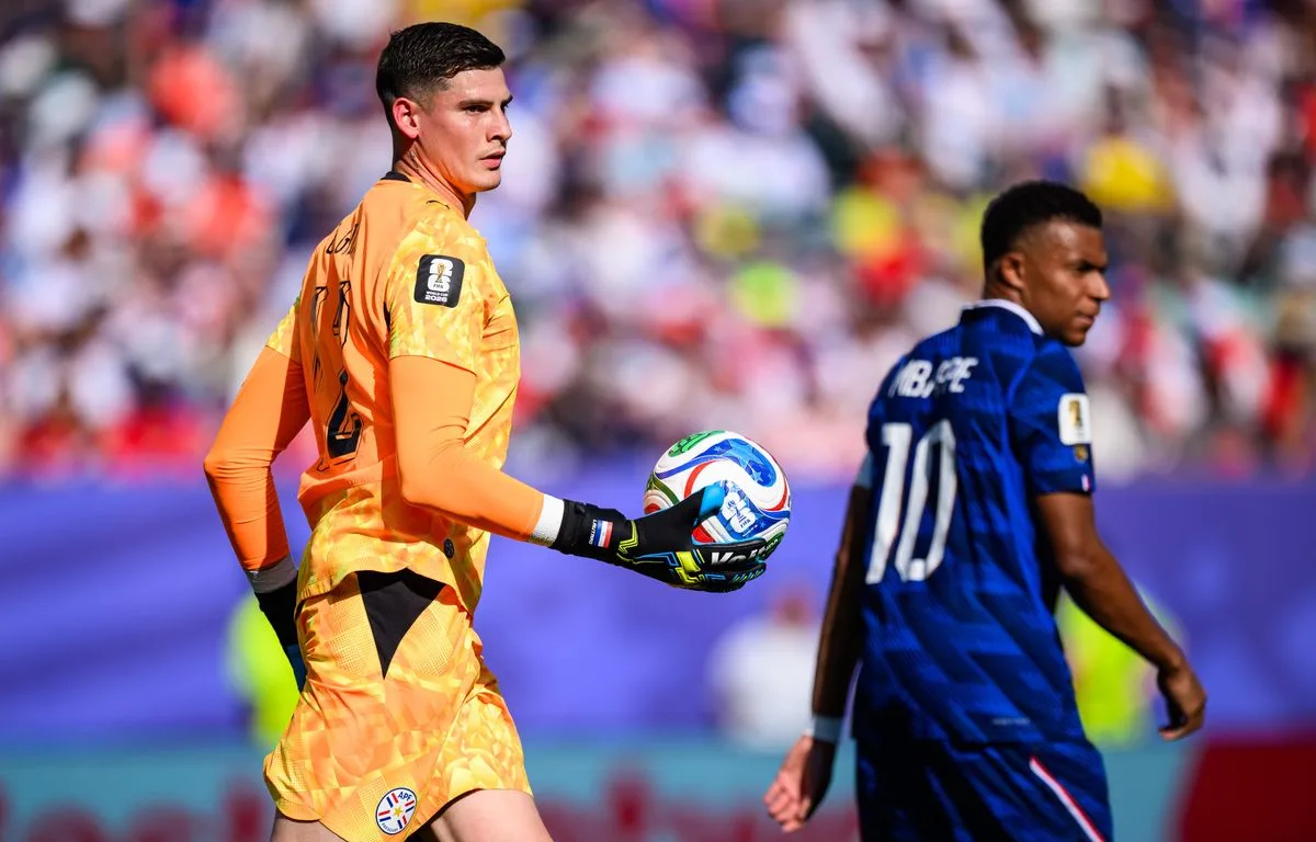 LOSC : ARRIVÉ CET ÉTÉ, LE PARAGUAYEN ORLANDO GILL REVIENT SUR L’AFFRONTEMENT TENDU AVEC LES BLEUS À LA COUPE DU MONDE