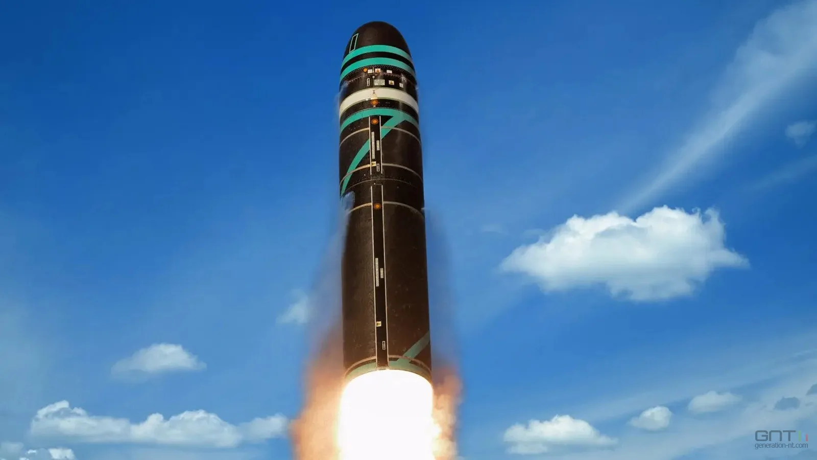 DISSUASION NUCLÉAIRE : LA FRANCE VA PROCÉDER À UN TIR DE MISSILE BALISTIQUE M51