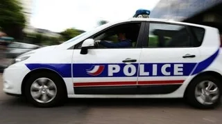 MOBILISATION LYCÉENNE : UN CONDUCTEUR DE 18 ANS AURAIT FONCÉ SUR DES POLICIERS PENDANT UN BLOCUS EN SEINE-ET-MARNE