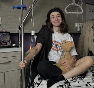 « TU TE DEMANDES CE QUE T’AS FAIT AU CIEL » : CETTE COUREUSE ATTEINTE D’UNE MALADIE DE L’INTESTIN RÊVE DU TOUR DE FRANCE