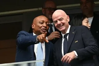 « SI VOUS VOULEZ LE DESTITUER… » : LE PATRON DE LA CAF INVITE LES DÉTRACTEURS D’INFANTINO À « PASSER PAR LES ÉLECTIONS »