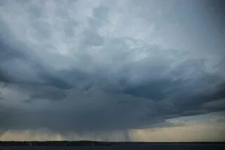 MÉTÉO : ORAGES, PLUIES, TEMPÉRATURES… À QUEL TEMPS FAUT-IL S’ATTENDRE CE WEEK-END ?