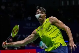 CHAMPIONNATS DU MONDE DE BADMINTON. TOMA JUNIOR POPOV REMPORTE SON 16E DE FINALE ET REJOINT LE NUMÉRO 4 MONDIAL