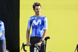 VUELTA. LE COUREUR DE LA MOVISTAR CIAN UIJTDEBROEKS ABANDONNE ET NE PRENDRA PAS LE DÉPART DE LA 5E ÉTAPE