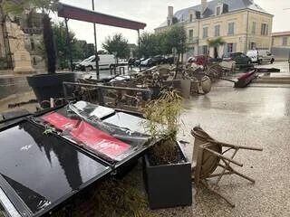 REPORTAGE. « ON NE VOIT ÇA QU’À LA TÉLÉ » : AU LENDEMAIN DES VIOLENTS ORAGES, CETTE COMMUNE DE VENDÉE SE REMET SUR PIED
