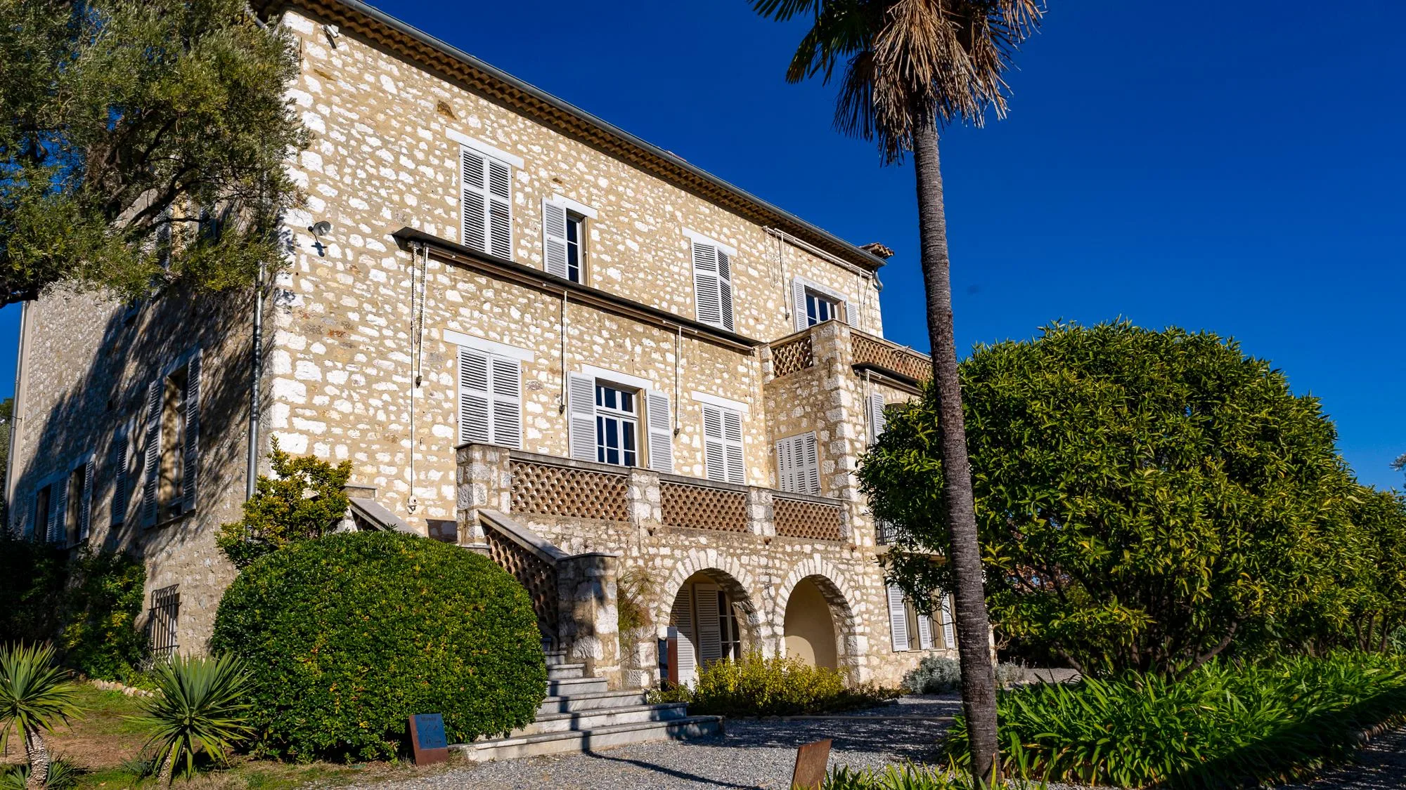 CAGNES-SUR-MER : QUATRE TABLEAUX VOLÉS AU MUSÉE RENOIR, POUR PRÈS DE 9 MILLIONS D’EUROS