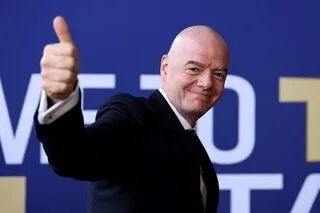 « VIVE INQUIÉTUDE » : L’EUROPEAN FOOTBALL CLUBS RÉAGIT AU PROJET DE GIANNI INFANTINO DE PRIVATISER LA COUPE DU MONDE