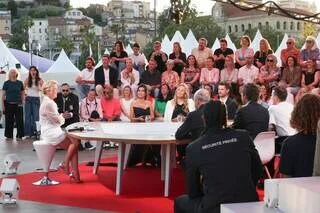 «DES ARRÊTS D’ÉMISSIONS» : LE PATRON DE MEDIAWAN («C À VOUS»), ALERTE SUR LES ÉCONOMIES IMPOSÉES PAR FRANCE TÉLÉVISIONS